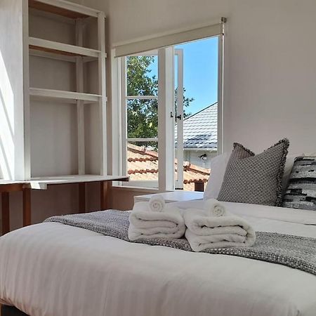 Bright And Modern Oasis In Kingsland Villa Auckland Exterior photo