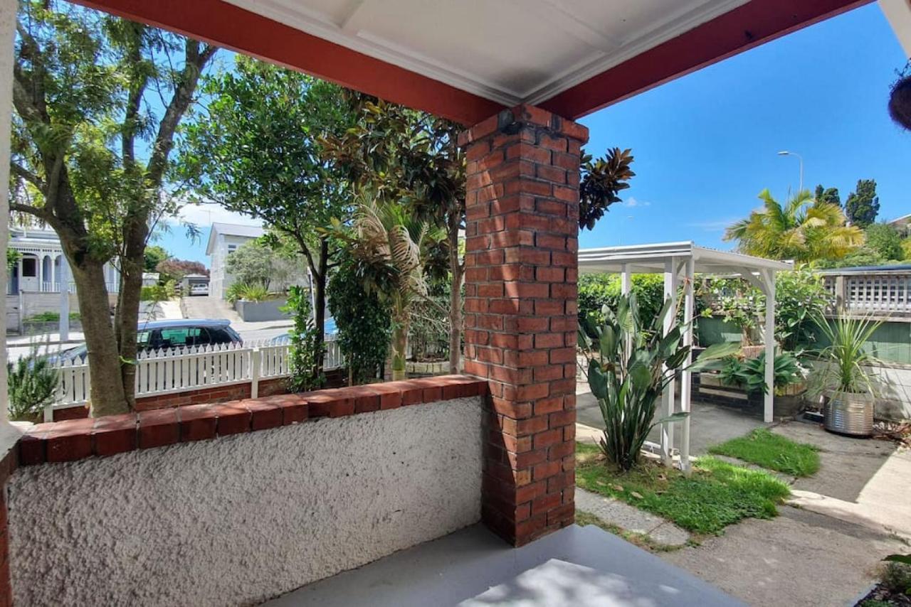 Bright And Modern Oasis In Kingsland Villa Auckland Exterior photo